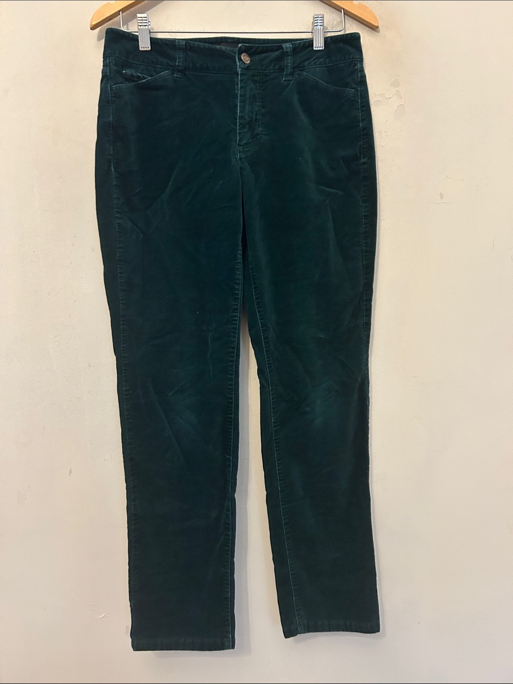 Talbots green corduroy curvy pants Size 6 EUC